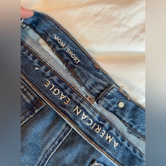 American Eagle High Waisted Mom Shorts - Picture 3 of 4